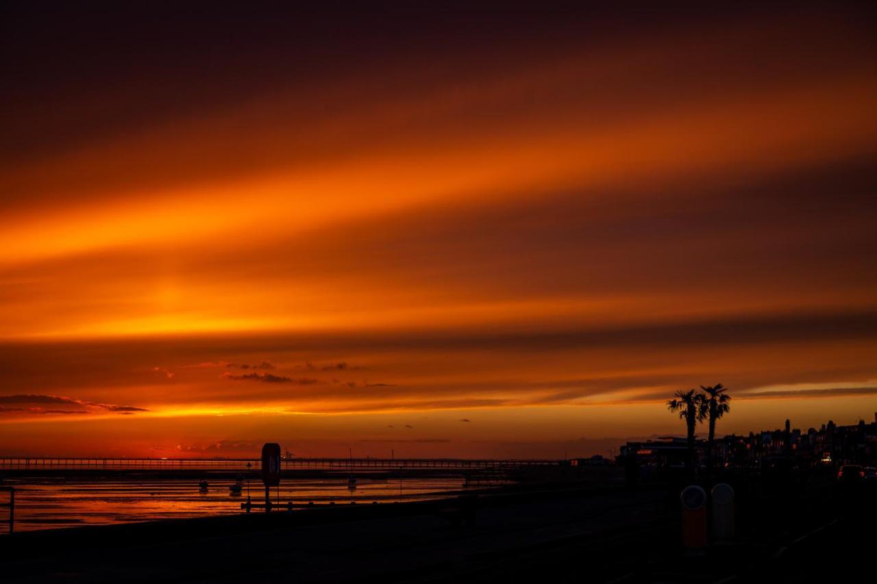 Roslin Beach Hotel Southend-on-Sea Esterno foto