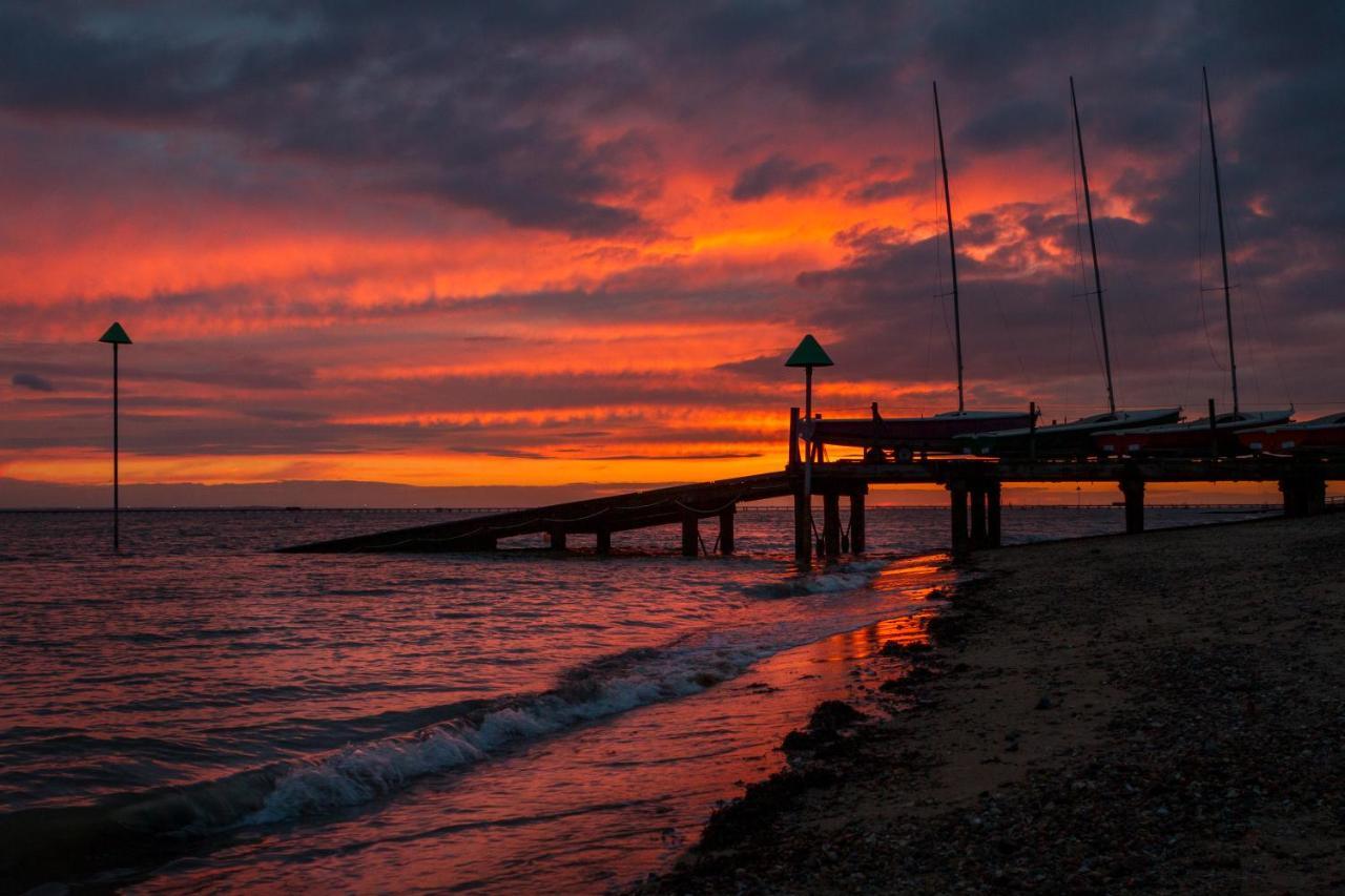 Roslin Beach Hotel Southend-on-Sea Esterno foto